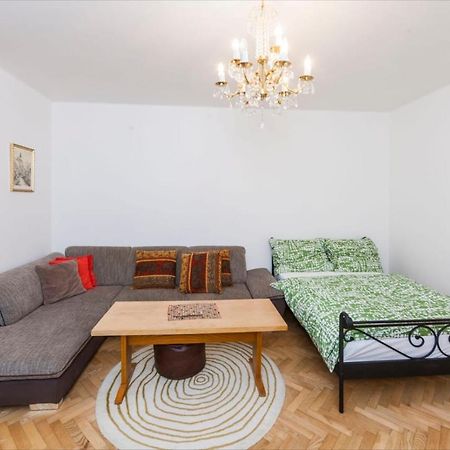 Fairytale Apartment Under The Castle - 5 Min City! Český Krumlov المظهر الخارجي الصورة